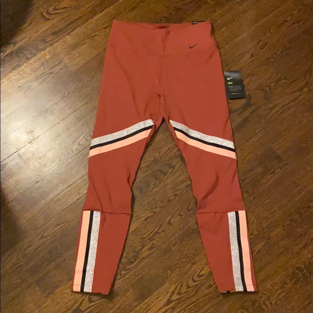 Nike DryFit Leggings in Medium